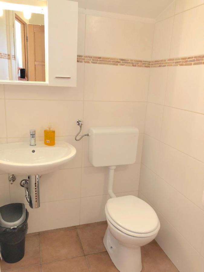 Apartments Jelena Перой Екстериор снимка