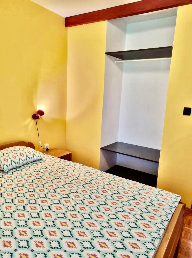 Apartments Jelena Перой Екстериор снимка